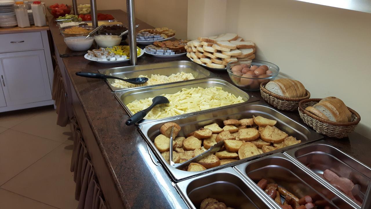 Otel Black Sea - Breakfast, Pool & Free Parking Obzor
