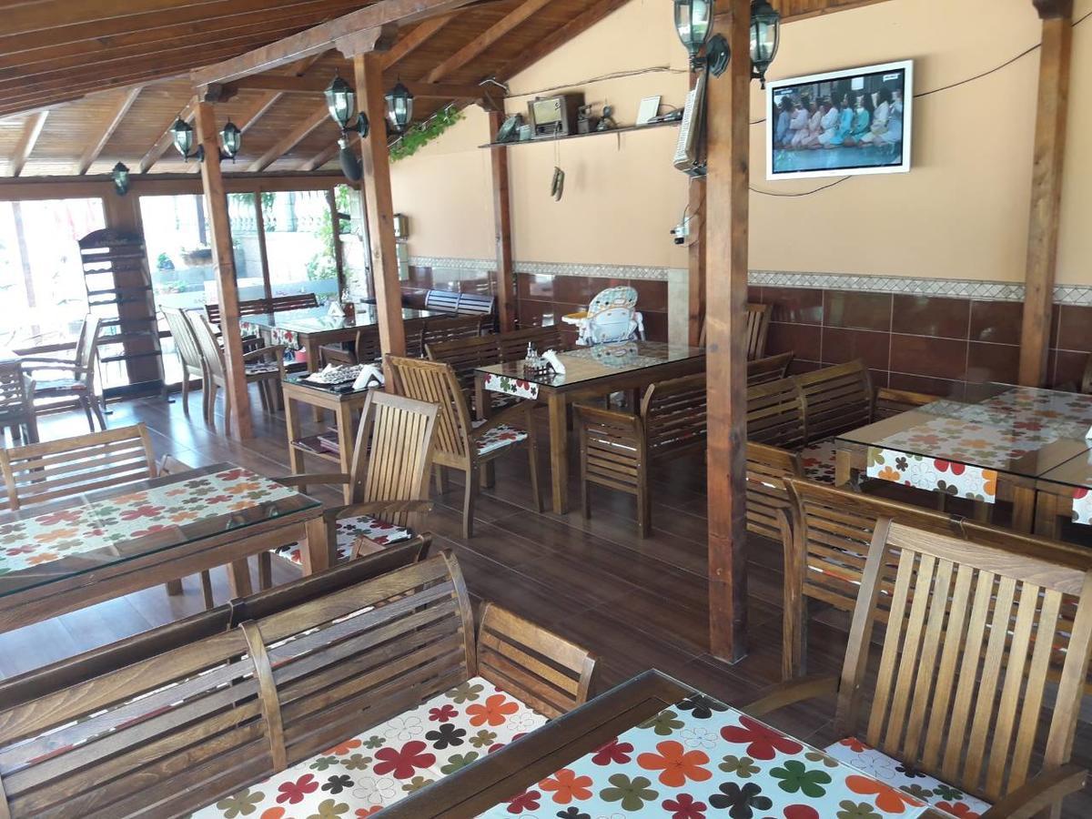 Black Sea - Breakfast, Pool & Free Parking Otel