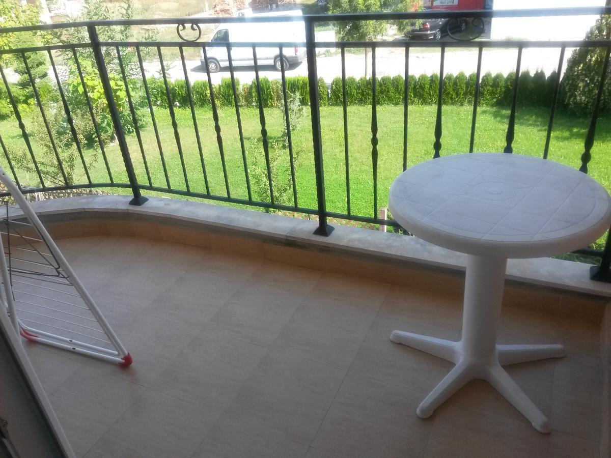 Otel Black Sea - Breakfast, Pool & Free Parking Obzor